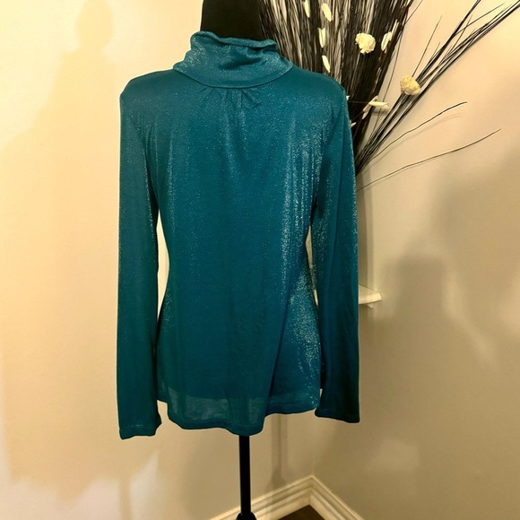 NWT New Directions women Medium long sleeve button down blouse - Picture 4 of 11